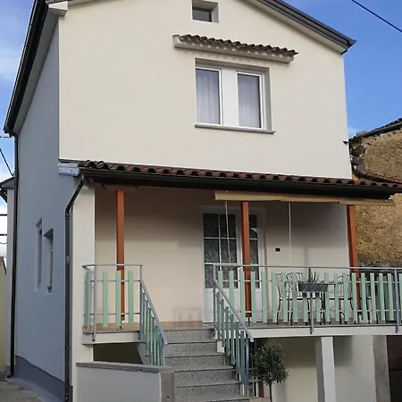 Apartma Slavica *