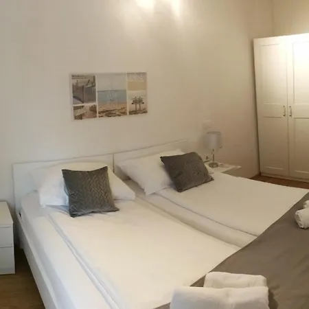 Apartment Apartma Slavica Dutovlje
