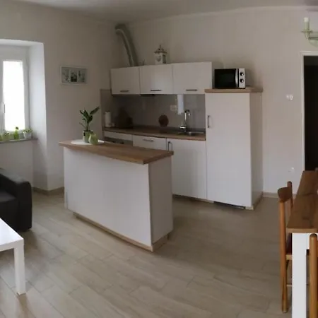 Apartment Apartma Slavica Dutovlje