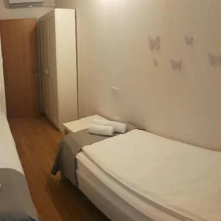 Apartma Slavica Apartment *